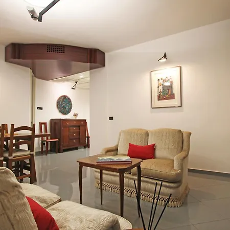 Casa Garruba Station Apartamento